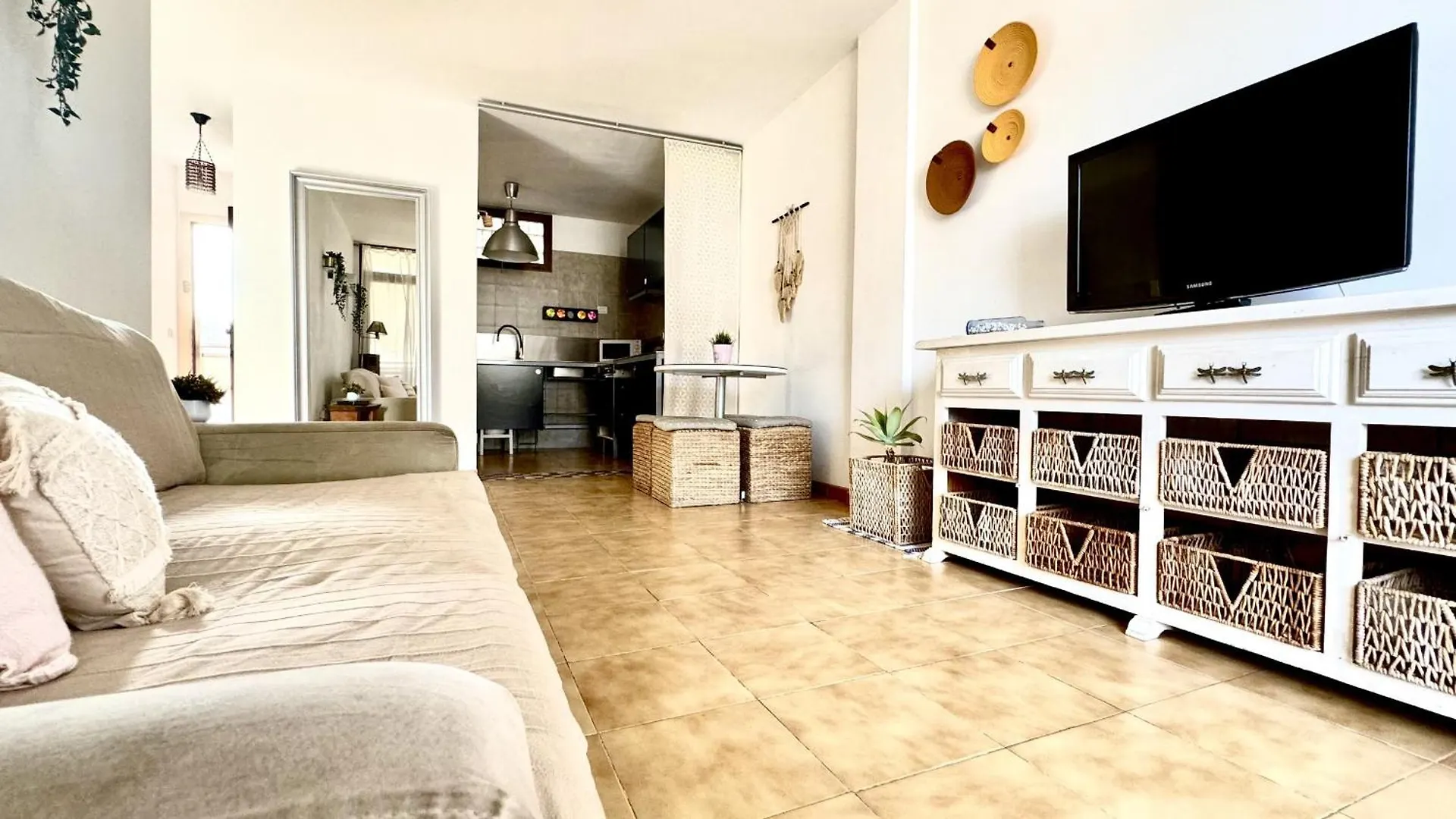 Urban Oasis In Los Cristianos By Deihu Experiences
